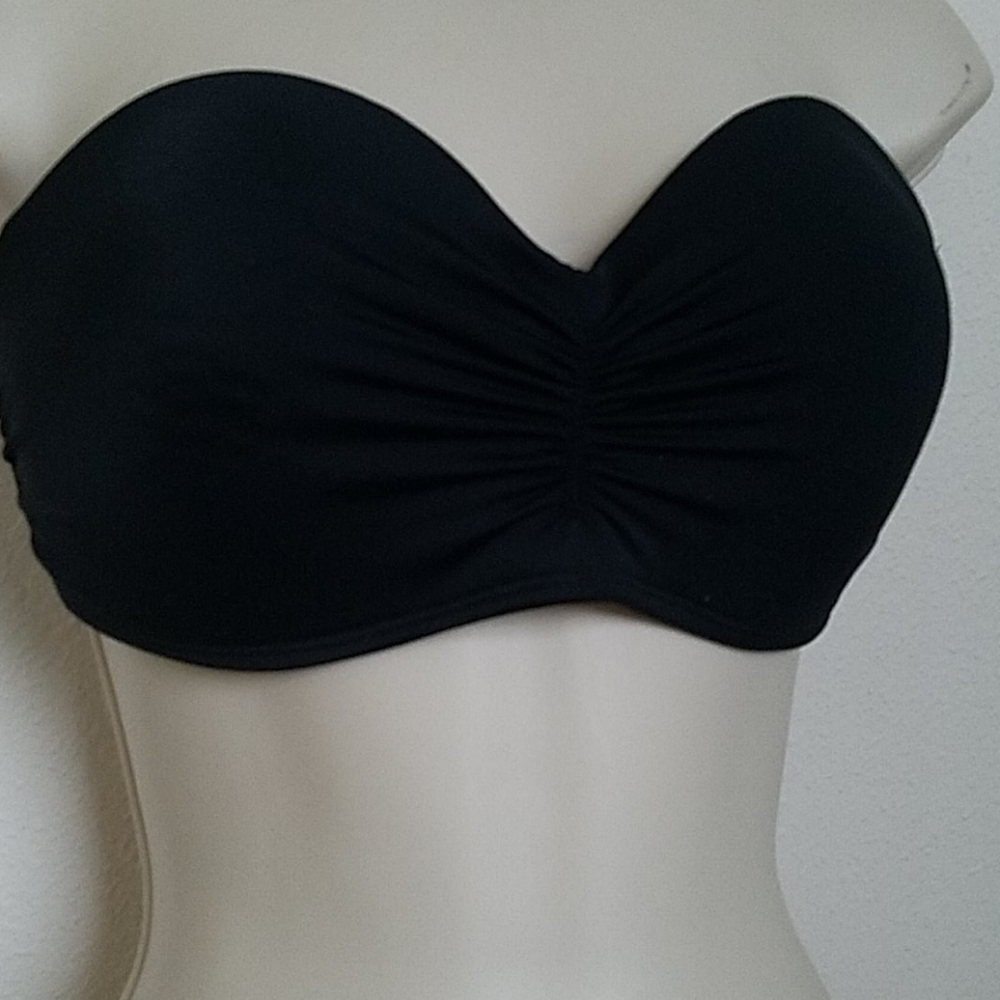Strapless bikini top